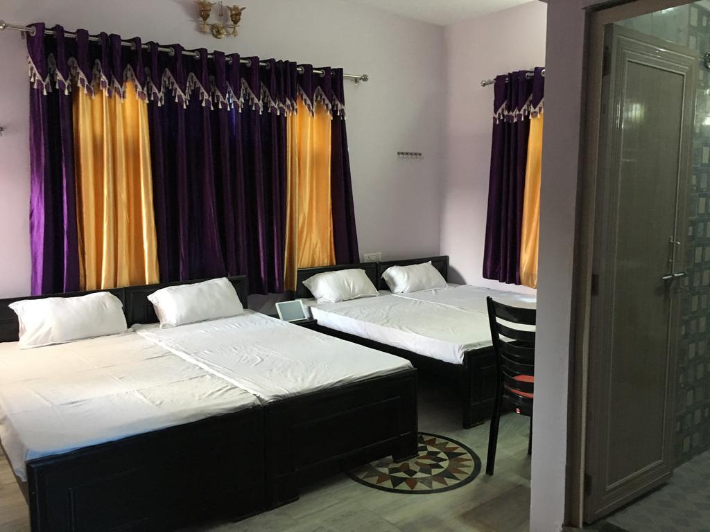Srishti Shelter Hotel Varanasi Exterior foto