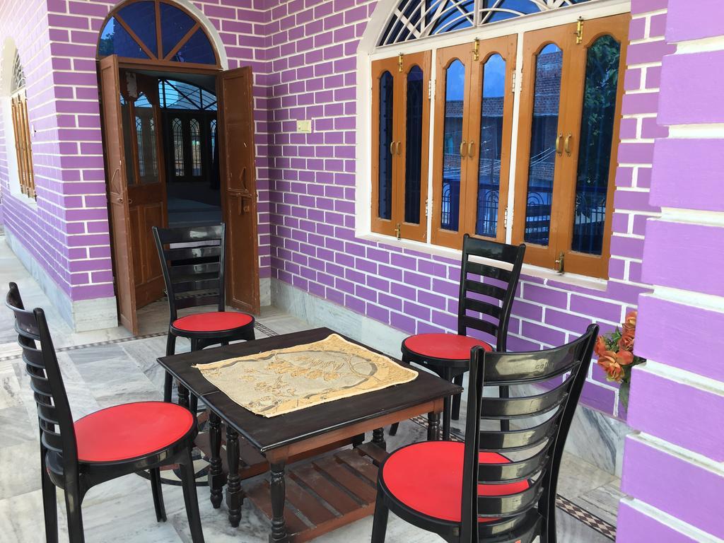 Srishti Shelter Hotel Varanasi Exterior foto